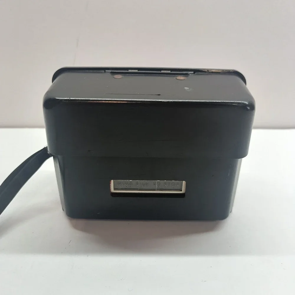 Vintage Kodak Instamatic 704 Camera -‎ Collectible w/ Hard Case UNTESTED